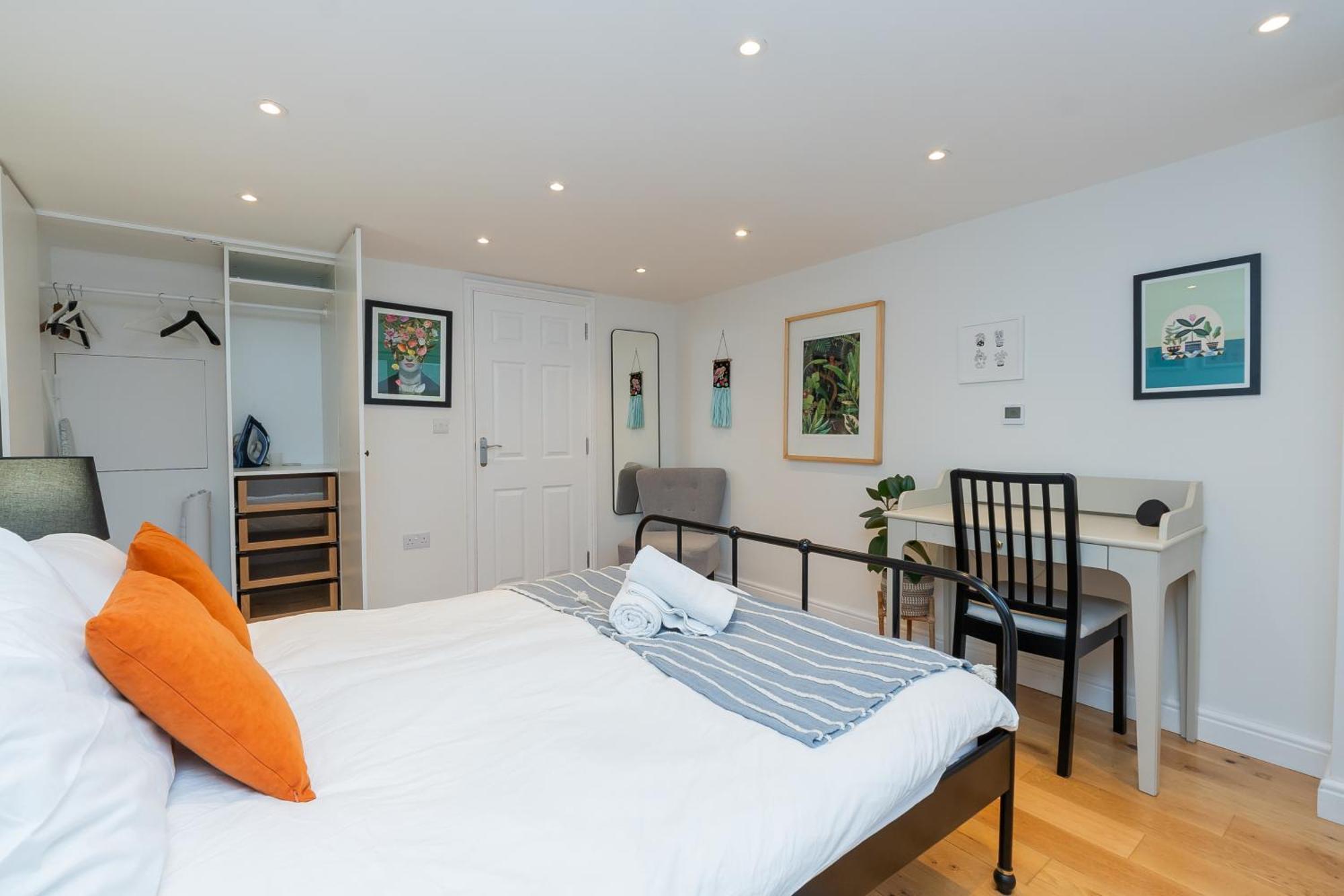 The Old Wire Factory - 2 Bed, Close To City Centre, Fast Wifi, Comfortable Home From Home Бристоль Экстерьер фото