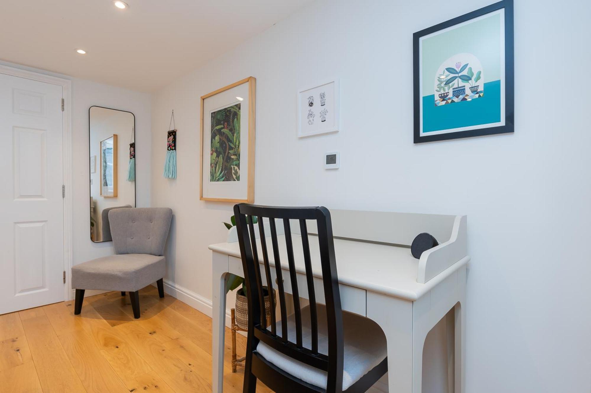 The Old Wire Factory - 2 Bed, Close To City Centre, Fast Wifi, Comfortable Home From Home Бристоль Экстерьер фото